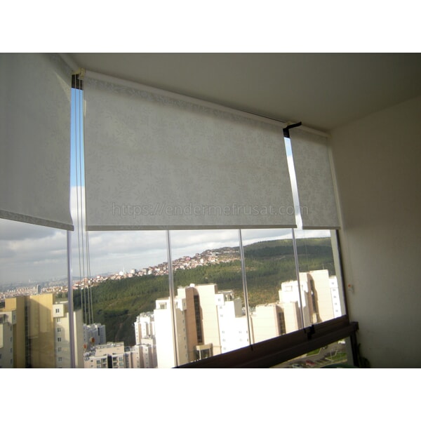 Cam Balkon Perde CB078