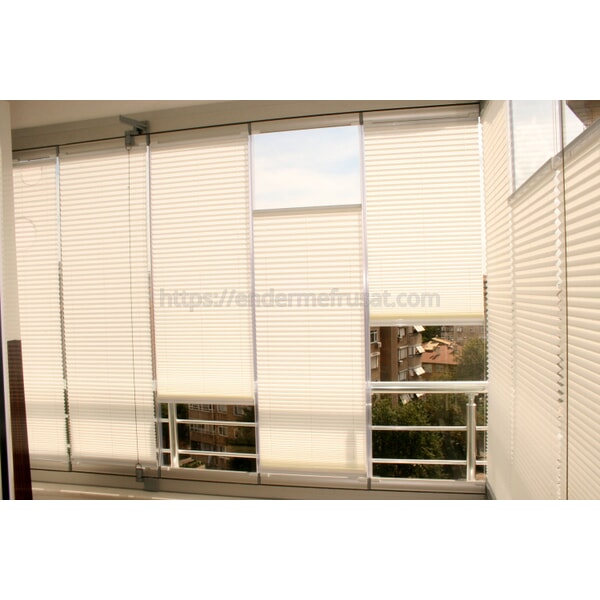 Cam Balkon Perde CB191