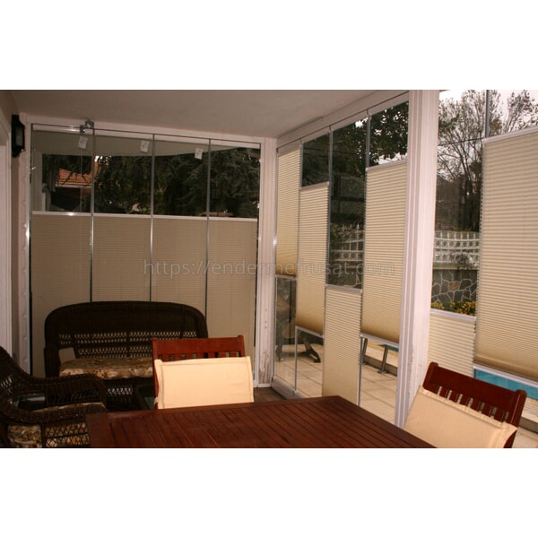Cam Balkon Perde CB2101