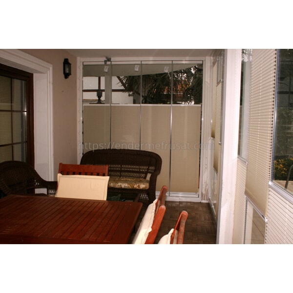 Cam Balkon Perde CB2103