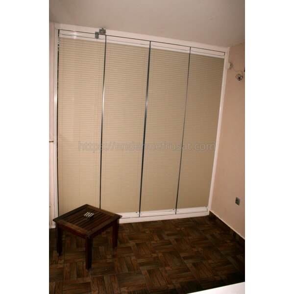 Cam Balkon Perde CB2104