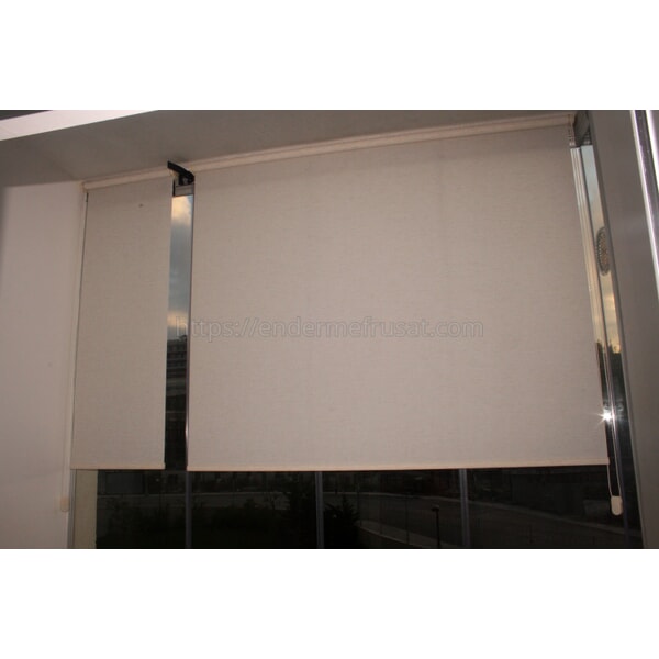 Cam Balkon Perde CB296