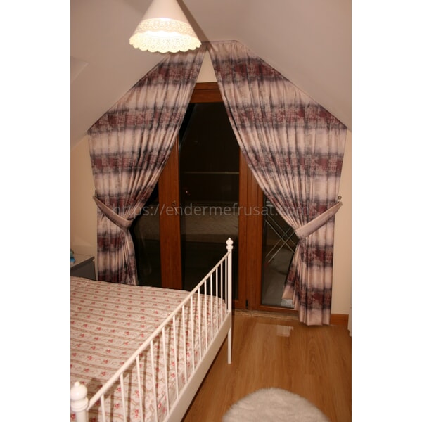 Çatı Üçgen Cam Perde CUC7169